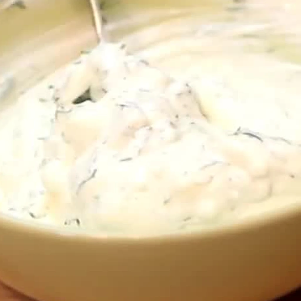 salade concombres aneth creme sure, &eacute;tape 1