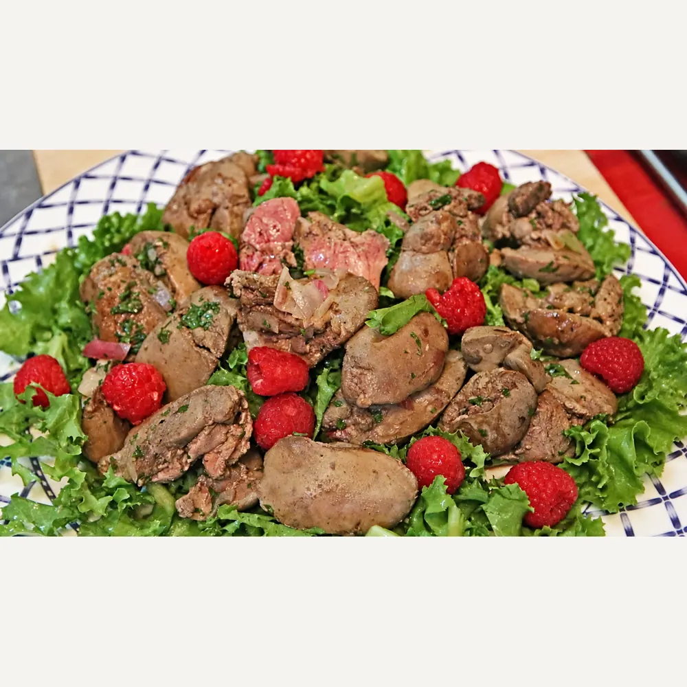 salade tiede foies volaille framboises, plat fini