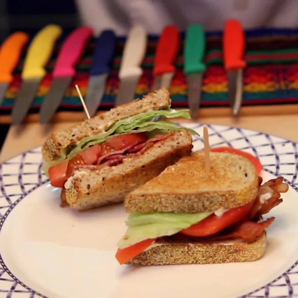 sandwich blt traditionnel, plat fini