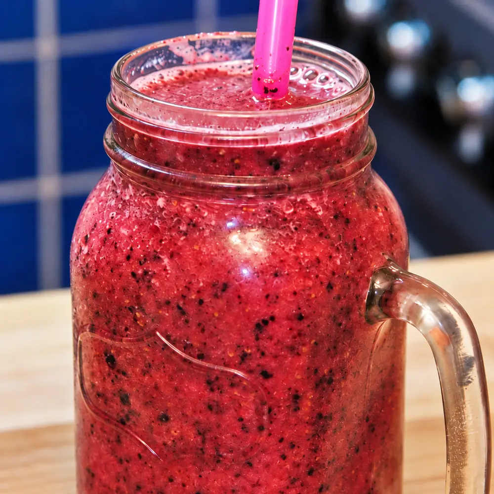 smoothie mauve bleuets mangue jus orange, plat fini