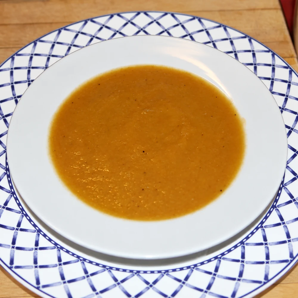 soupe legumes mixee legumes bouillon, plat fini