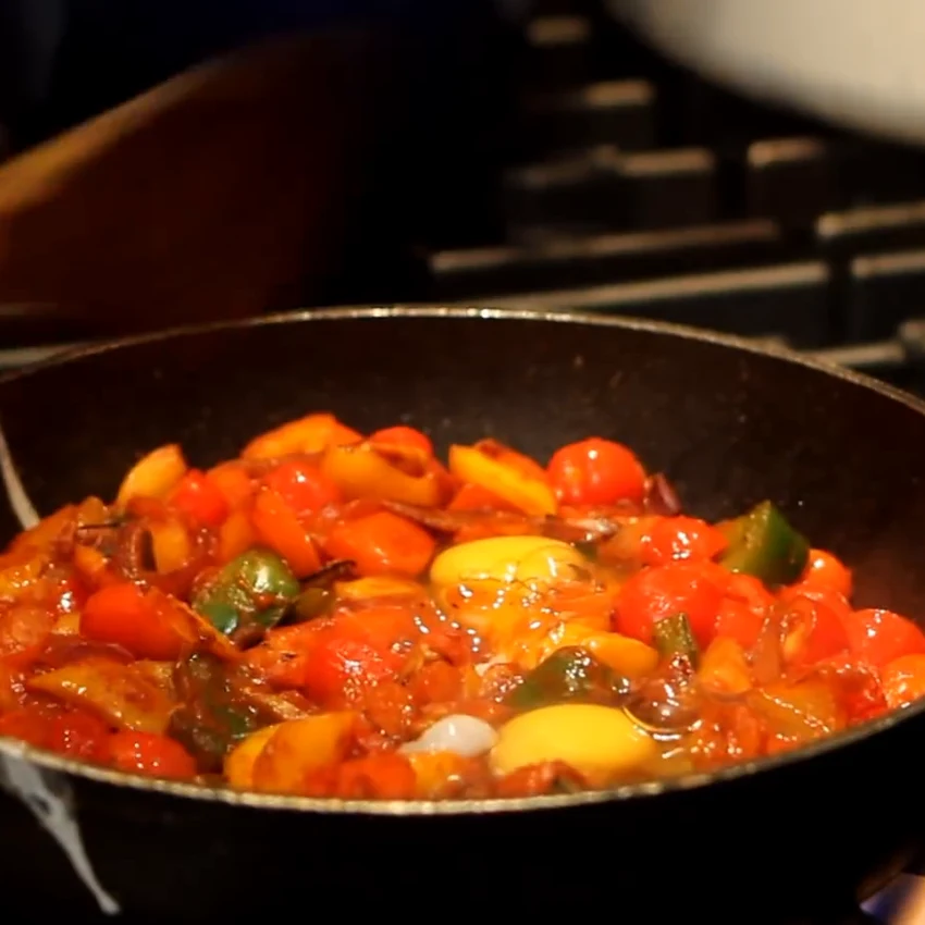 stirred egg shakshuka, step 4